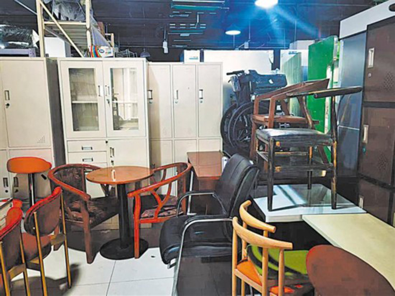 新中式家具：实用与美观的和谐华章